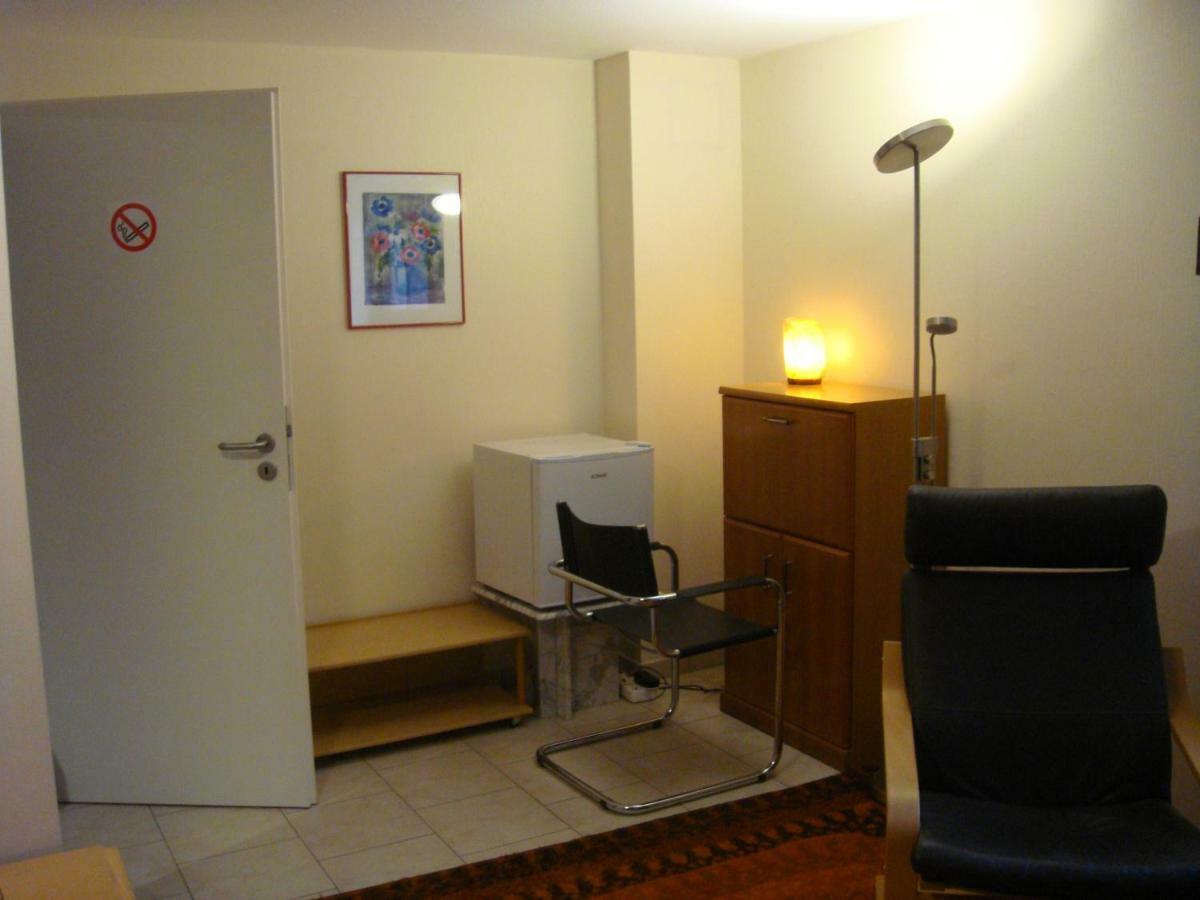 Messezimmer Ratingen Buitenkant foto